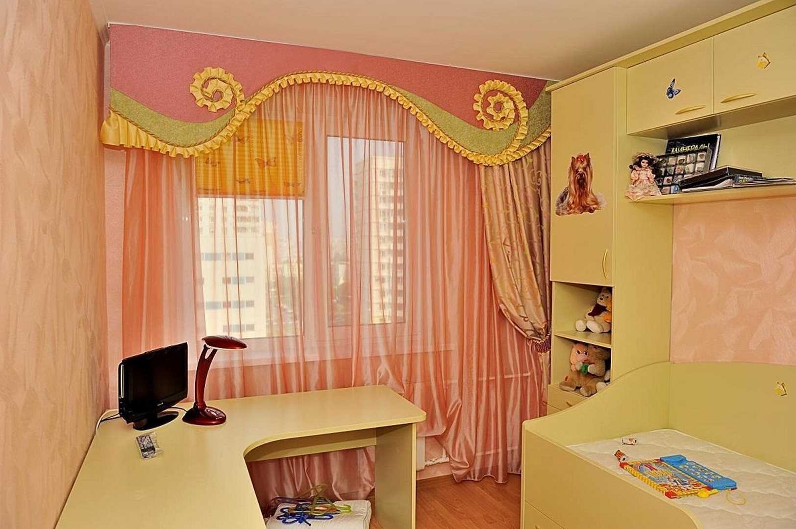 Шторы в детскую комнату — требования, типы, расцветки, фото в интерьере