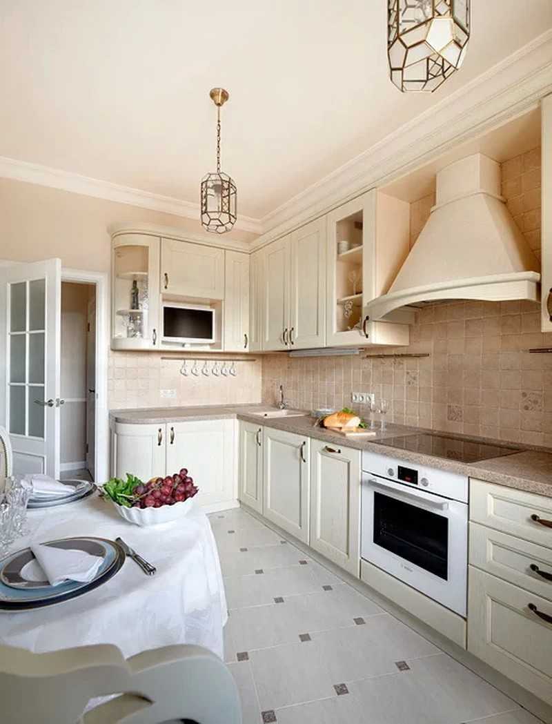 Кухни в классическом стиле: 6 идей и 109 реальных фото (светлые тона)