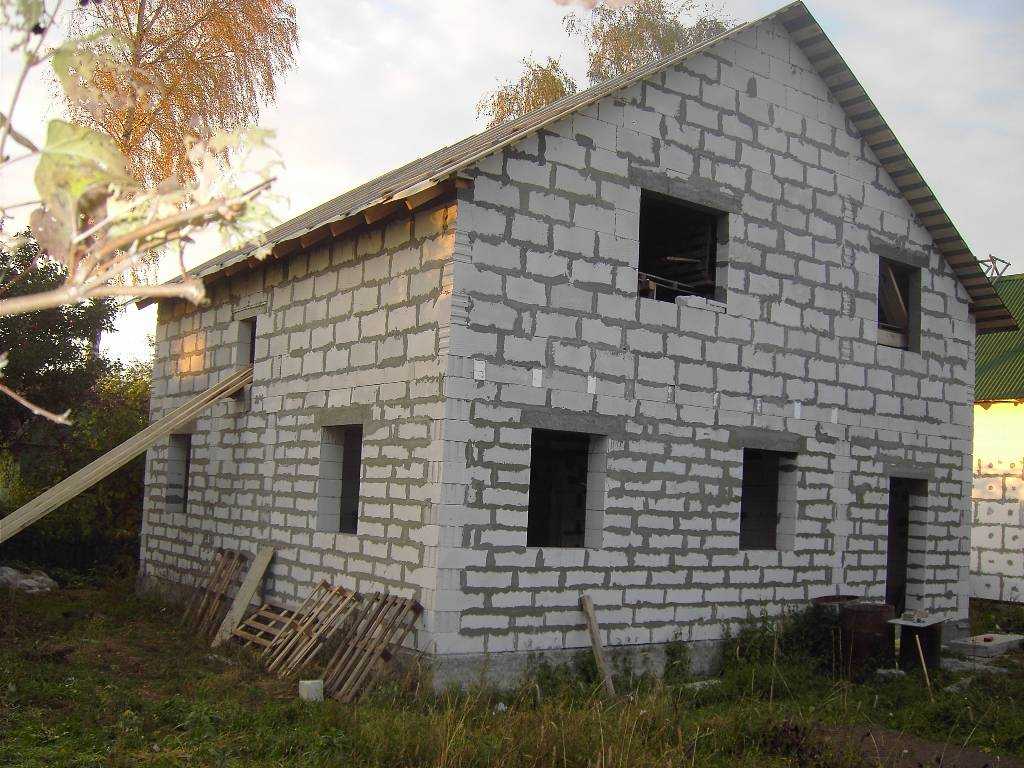 Дом из газобетонных блоков. плюсы и минусы