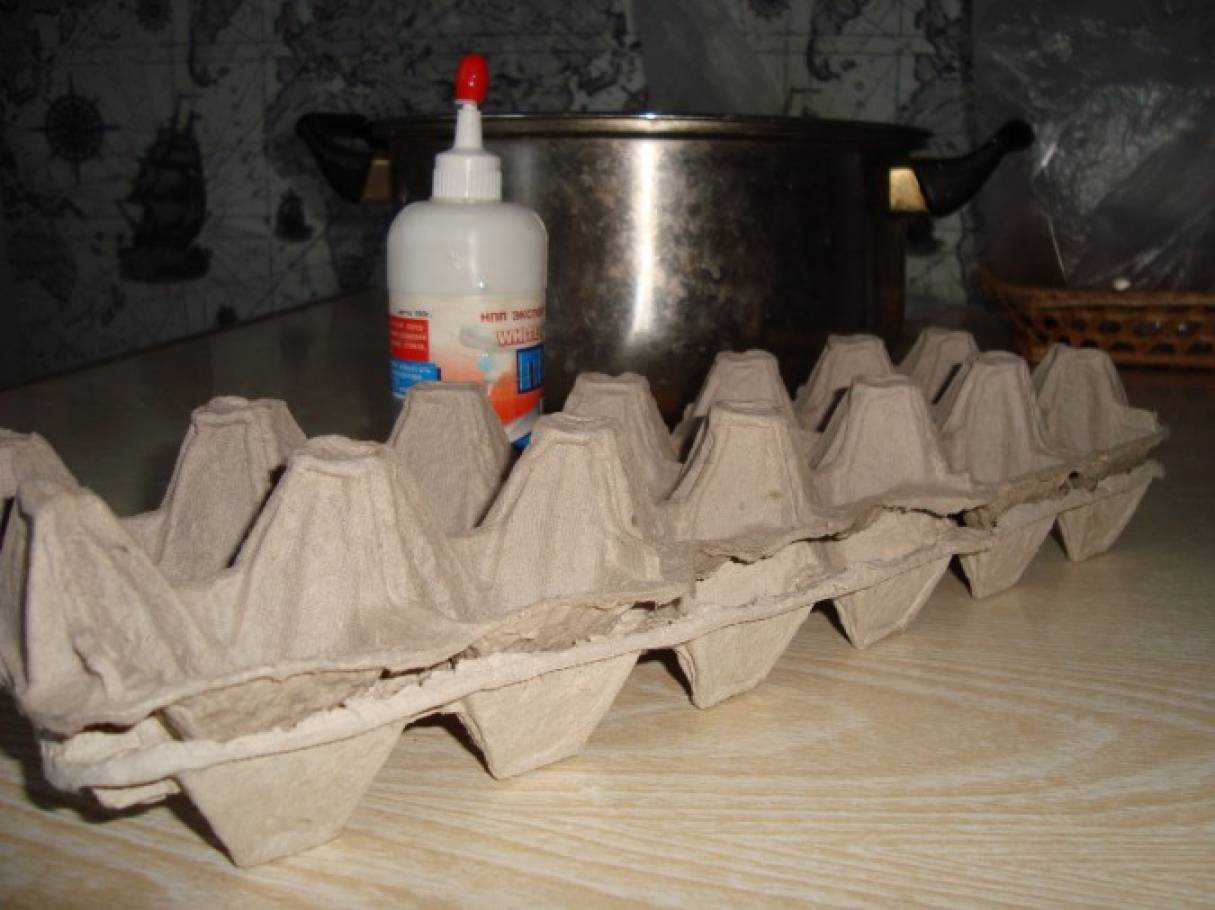 Делаем папье-маше из яичных лотков: инструкция пошагово